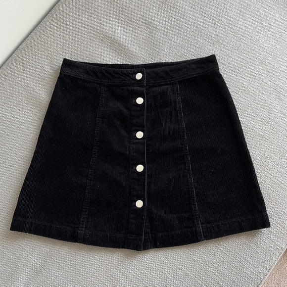H&M Mini corduroy skirt NWT - Picture 1 of 4